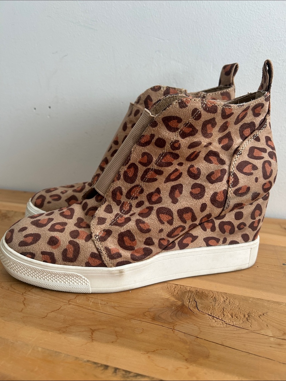 Serra Leopard Print Wedge Sneaker - Brown/Tan